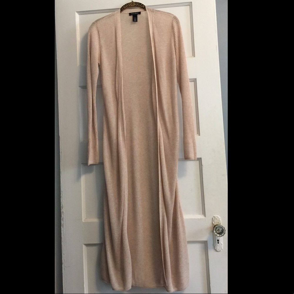 EUC WHBM light weight cream duster sz M